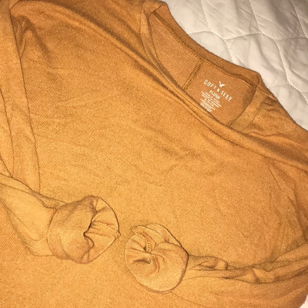 American Eagle Sweater